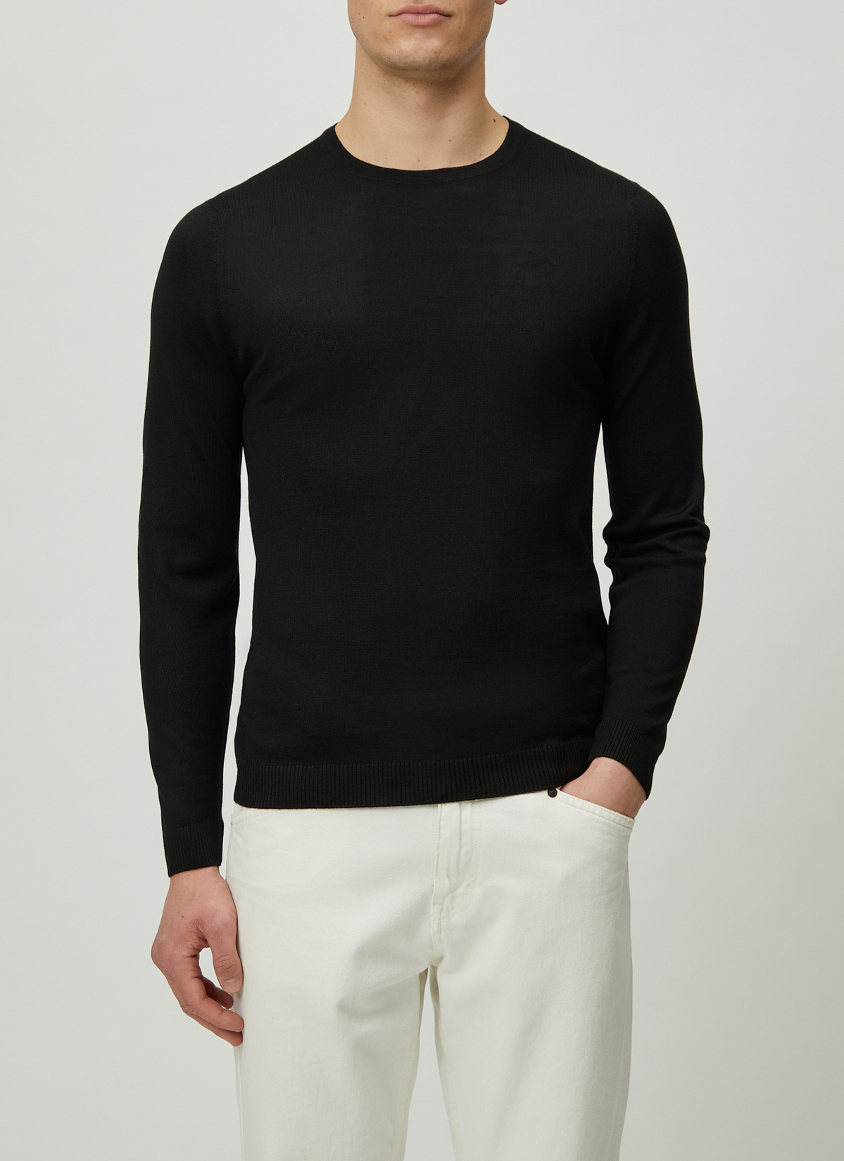 Pullover Rundhals 1/1 Arm, Black Frontansicht