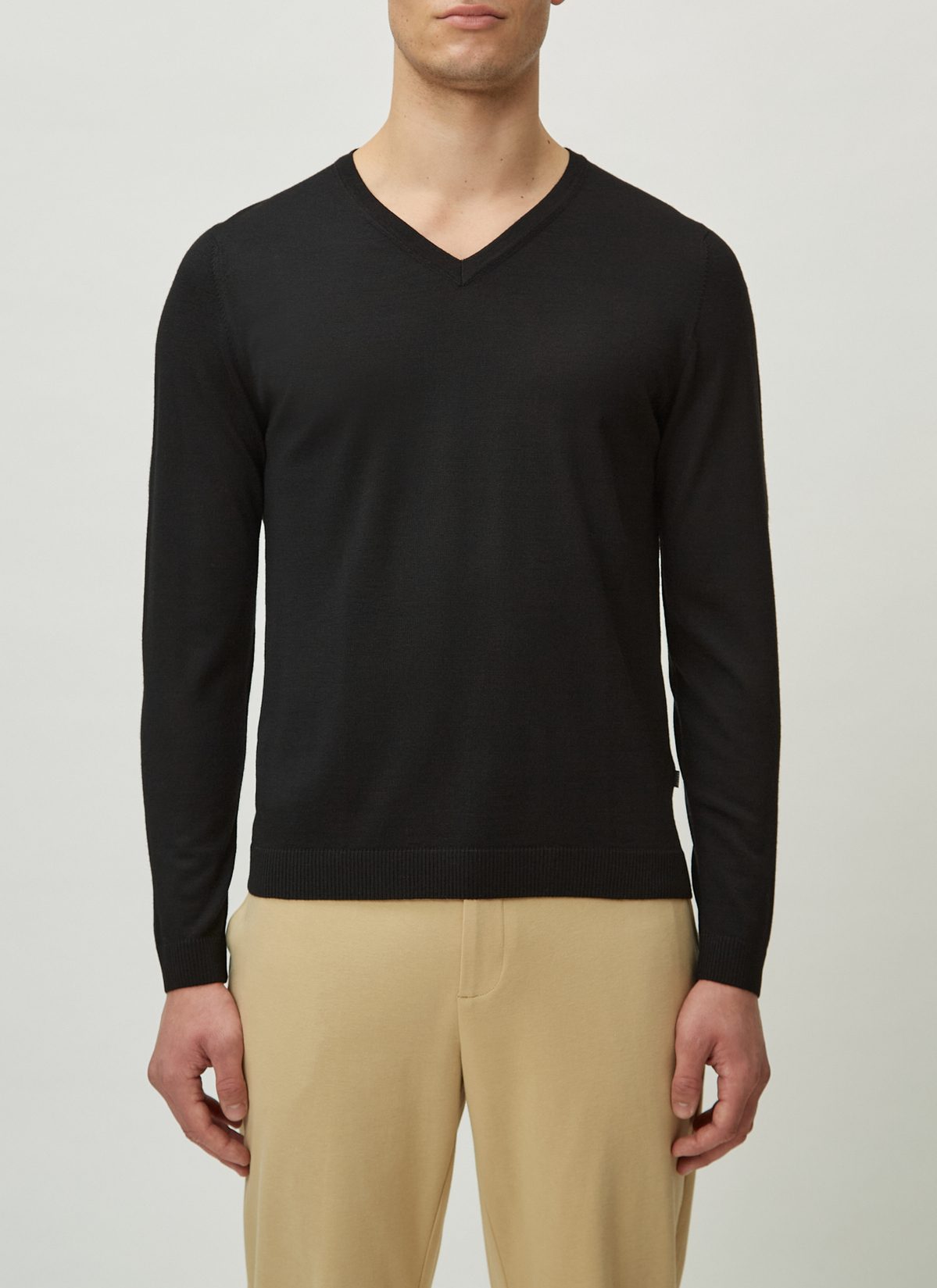 Pullover V-Ausschnitt 1/1 Arm, Black Detailansicht 1