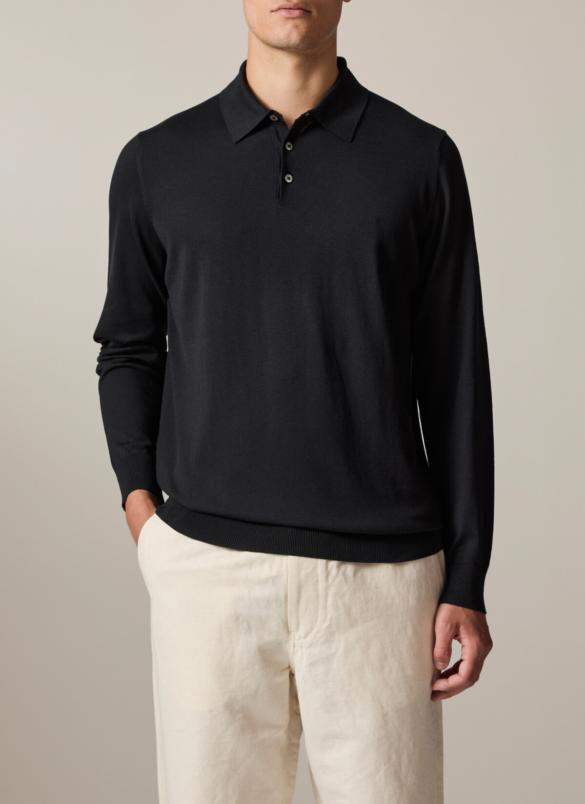 Pullover Polokragen Knopf 1/1 Arm, Black Frontansicht
