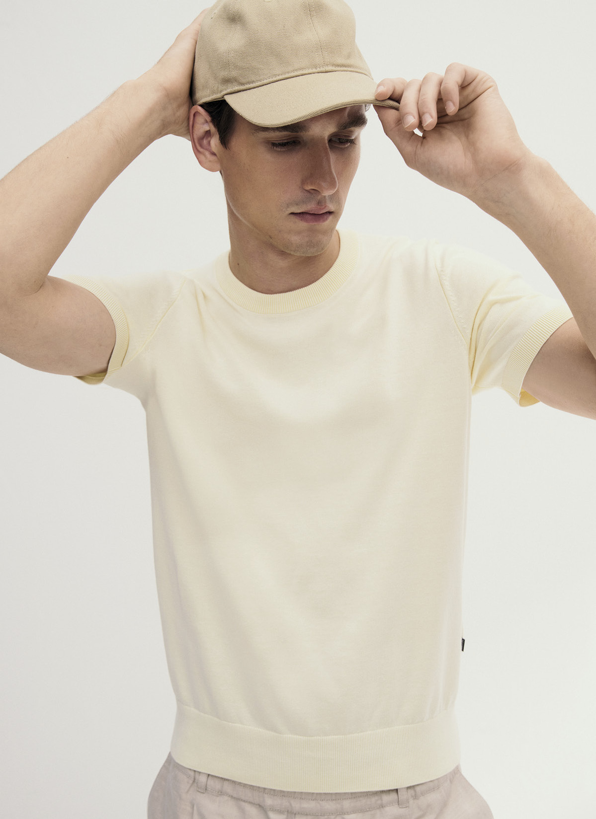 Pullover Rundhals 1/2 Arm, Light Yellow Frontansicht