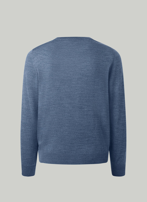 Pullover width=