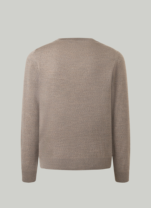 Pullover width=