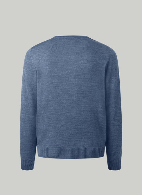 Pullover width=