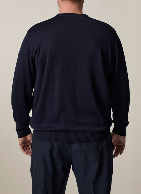 Pullover width=