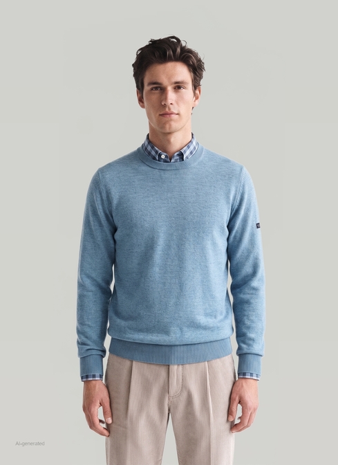 Pullover width=