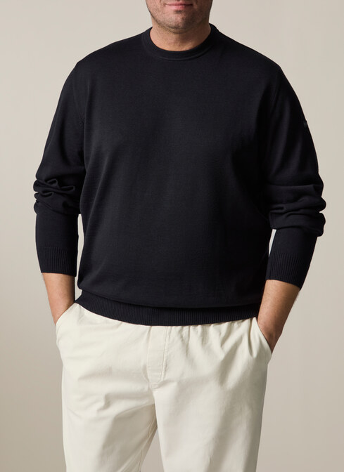 Pullover width=