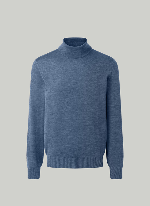 Pullover width=