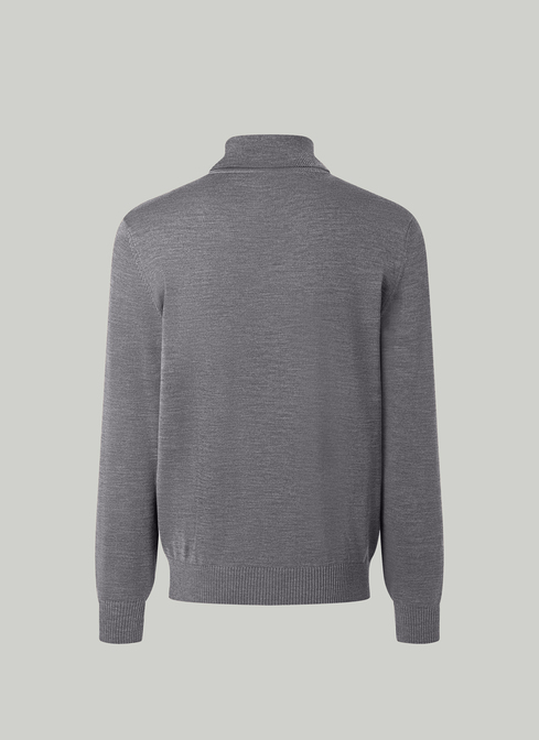 Pullover width=