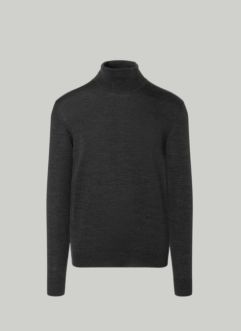 Pullover width=