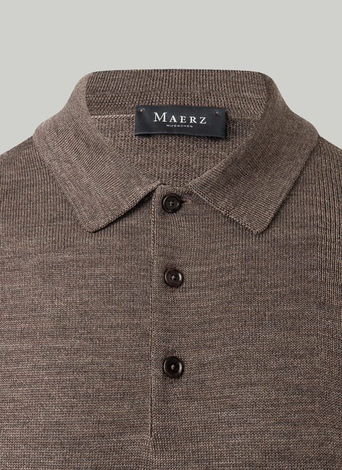 Pullover width=