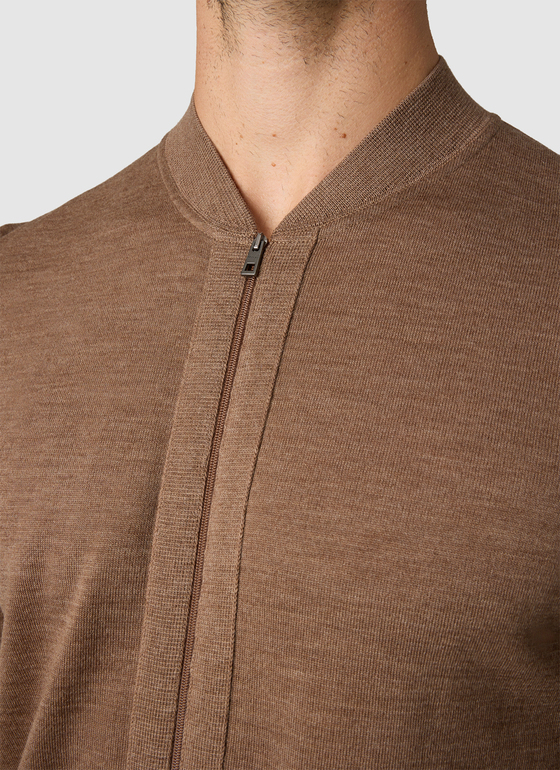 Strickjacke Zip 1/1 Arm Nougat Frontansicht