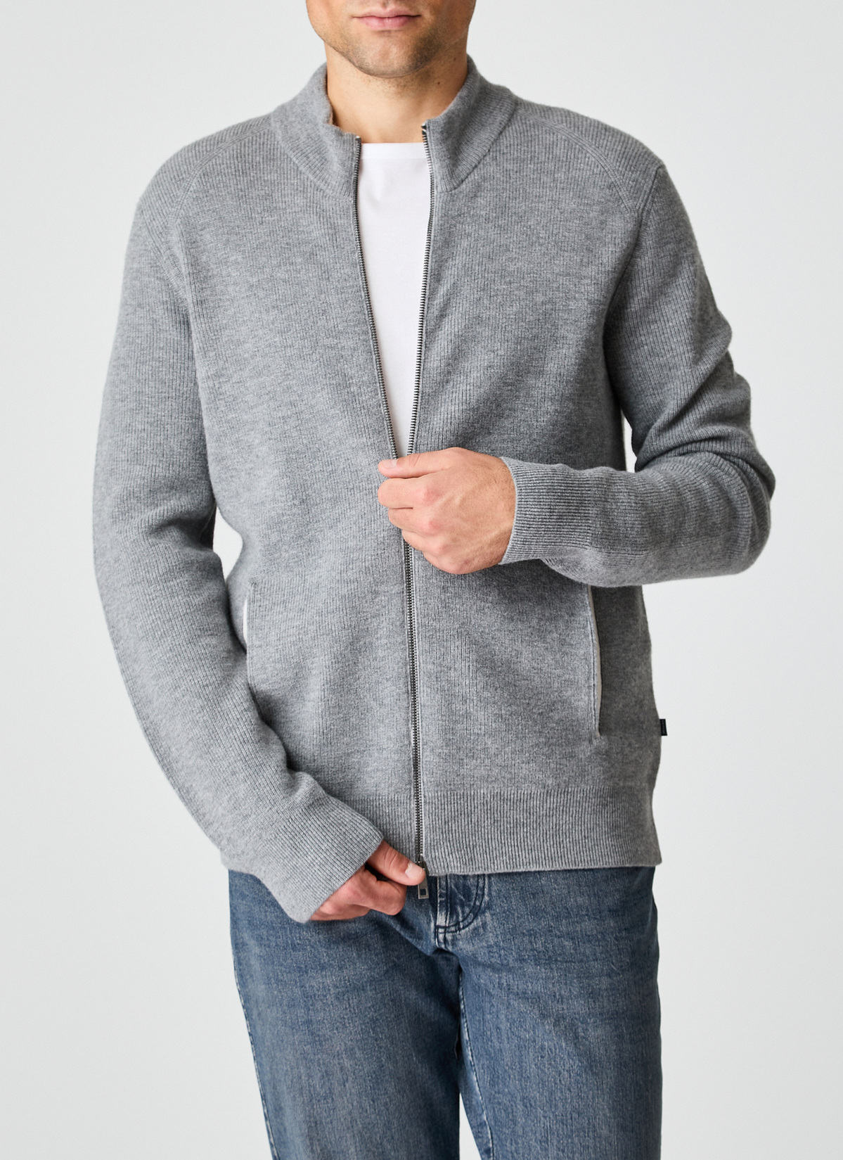 Strickjacke Zip 1/1 Arm, Smoky Grey Frontansicht