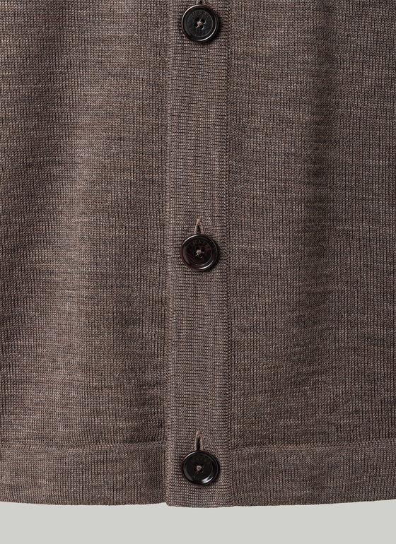 Strickjacke 1/1 Arm Brownie Frontansicht