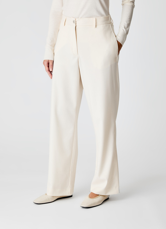 Hose New White Frontansicht