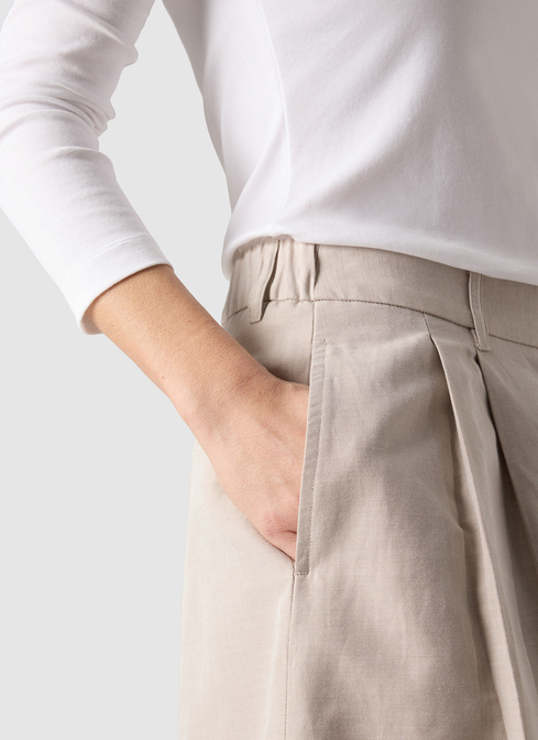 Shorts width=
