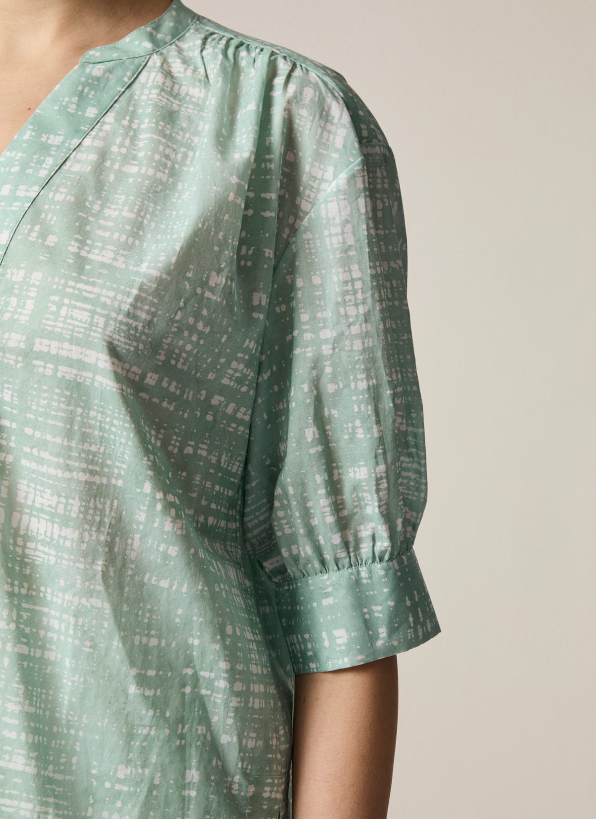Bluse 1/2 Arm, Light Aqua Detailansicht 2
