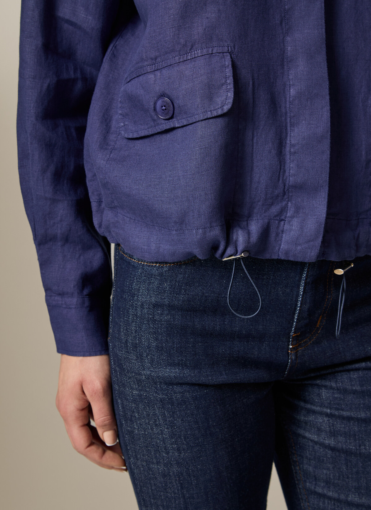 T-Shirt V-Ausschnitt, Mystic Blue Detailansicht 1