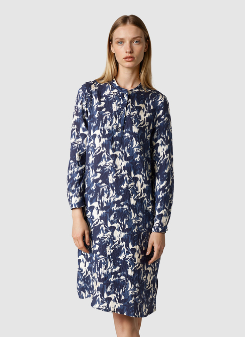 Kleid width=