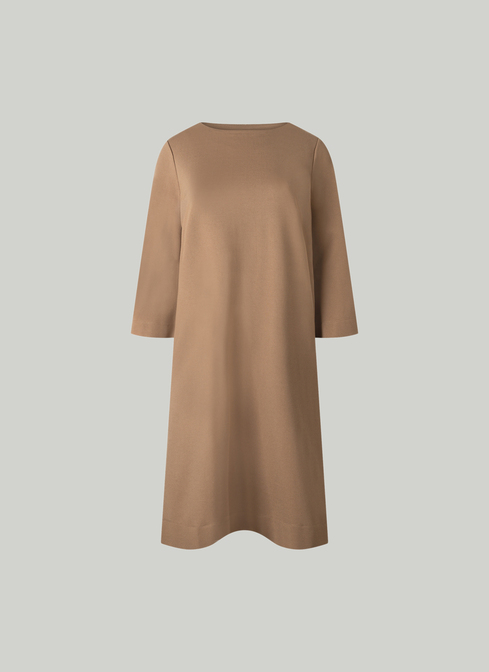 Kleid width=