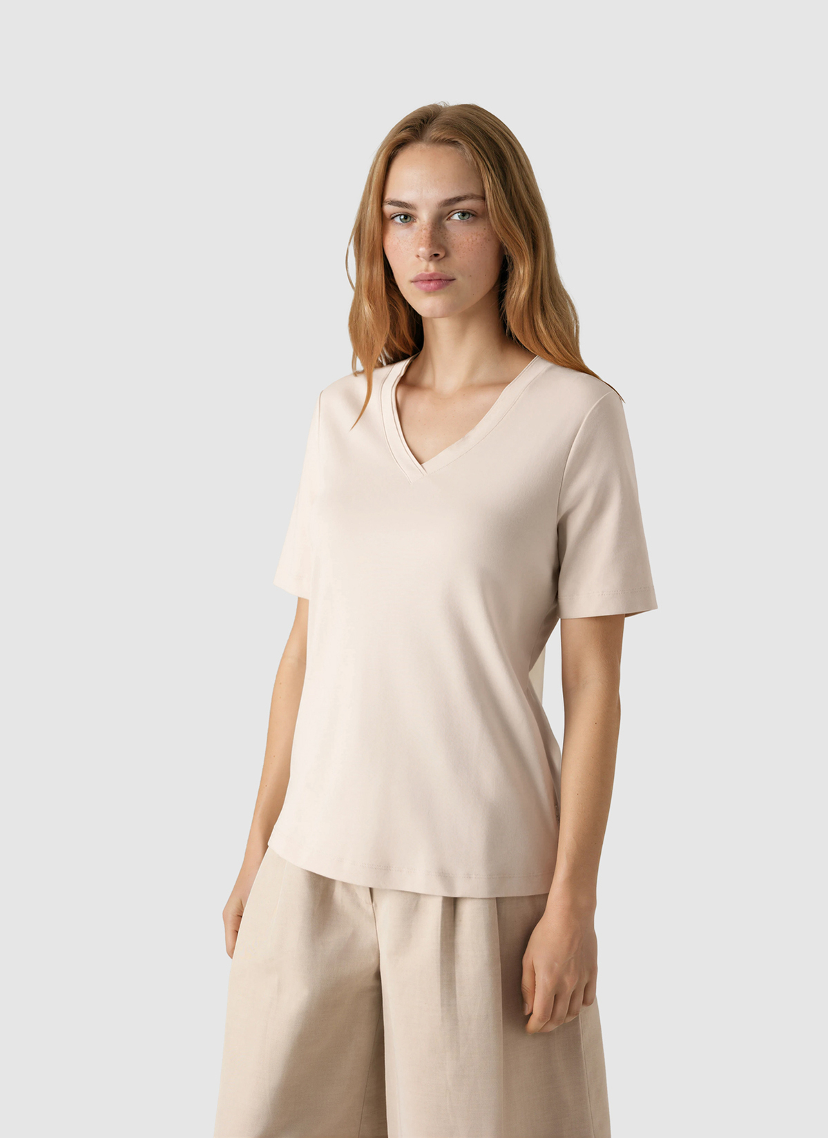 T-Shirt V-Neck 1/2 Arm, French Oak Frontansicht