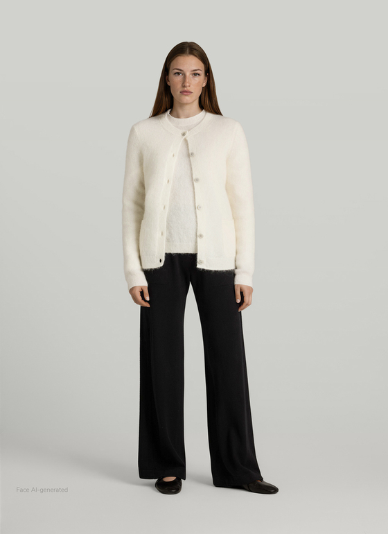 Strickjacke Knopf 1/1 Arm New White Frontansicht