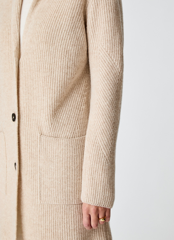 Strickjacke 1/1 Arm British Tea Frontansicht