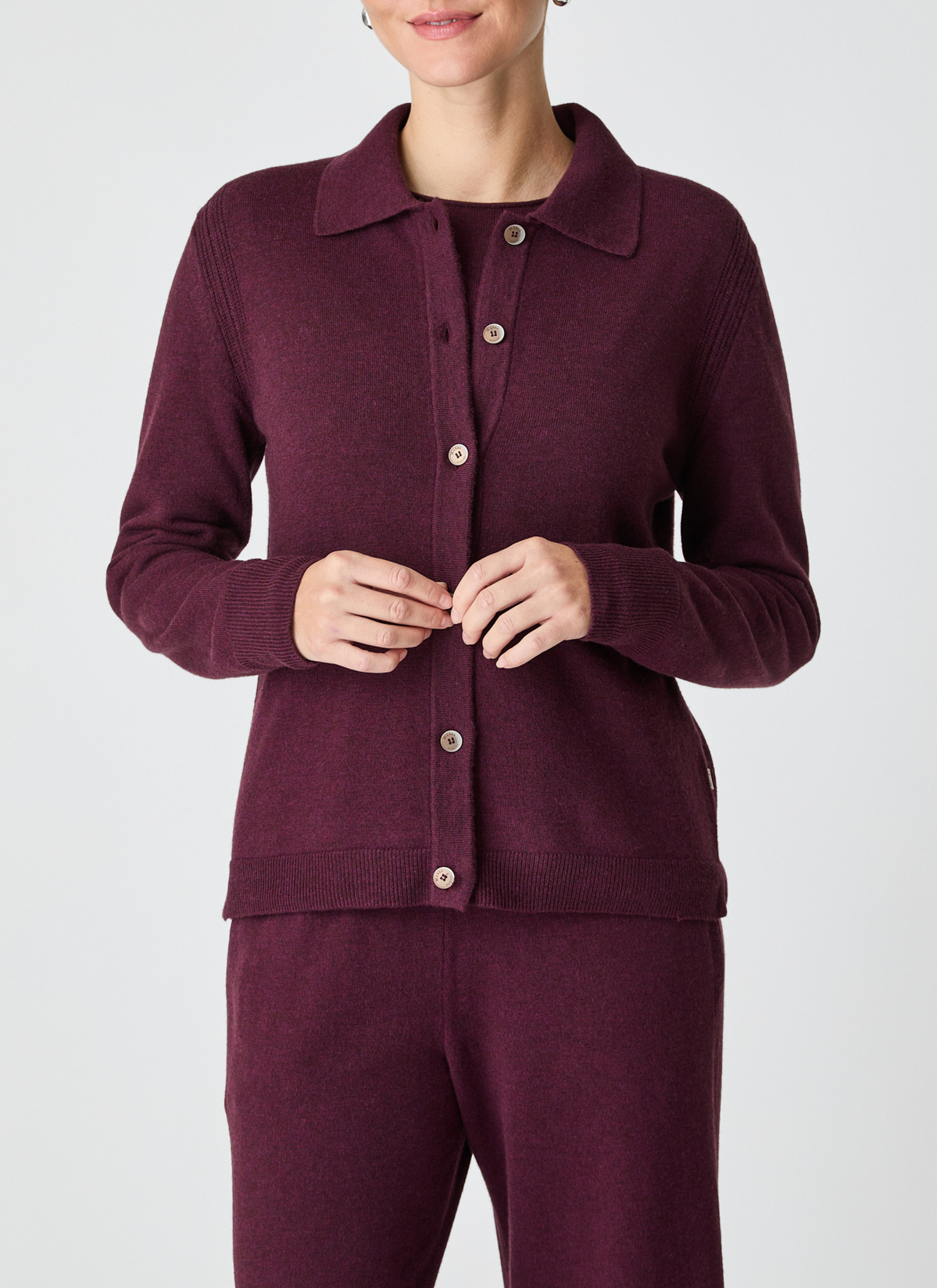 Strickjacke Knopf 1/1 Arm, Oxid Red Frontansicht