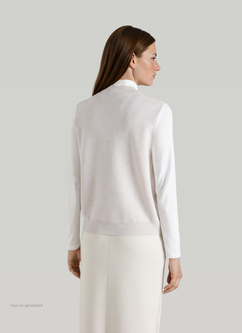 Weste width=