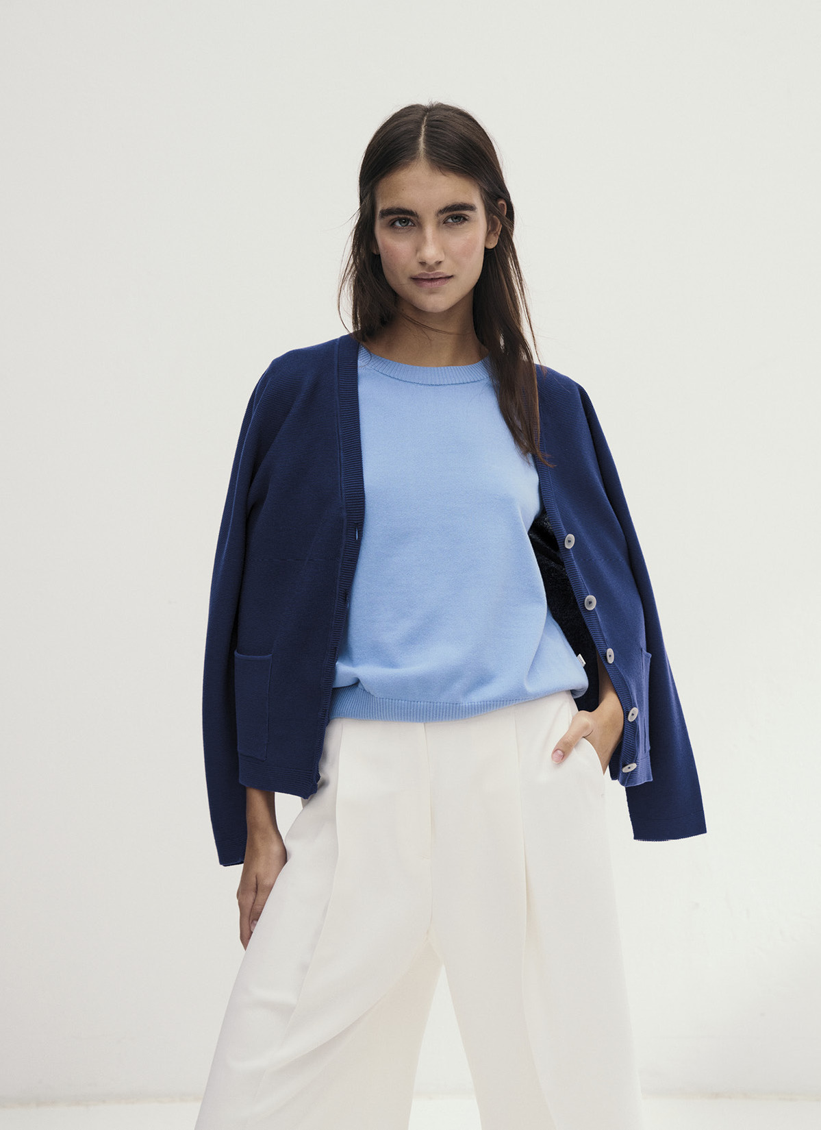 Strick Cardigan 1/1 Arm, Midnight Sail Frontansicht