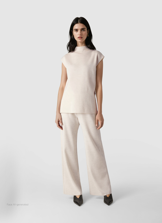 Pullunder Off White Frontansicht