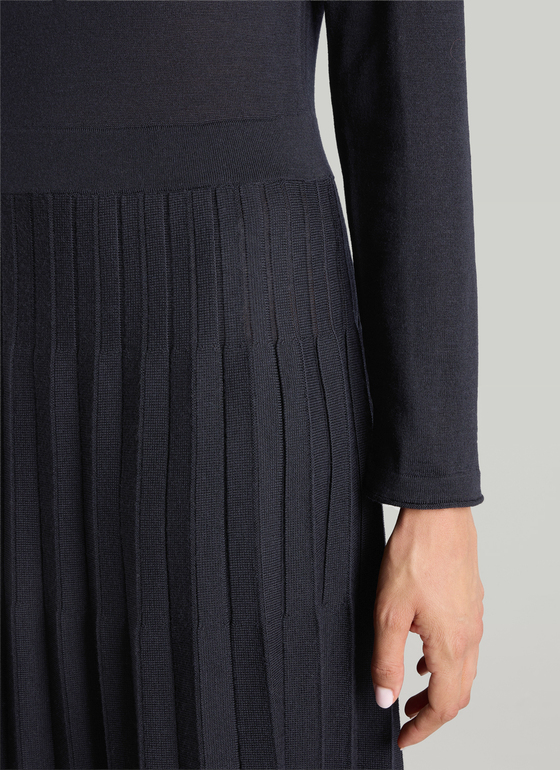Kleid Navy Frontansicht