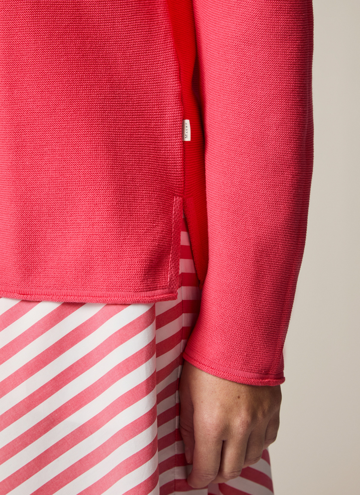 Pullover Rundhals 1/1 Arm, Hibiscus Detailansicht 1