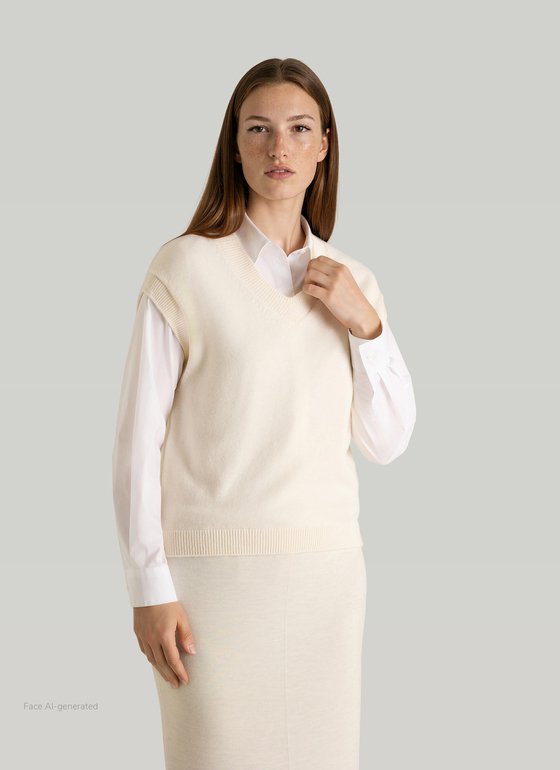 Pullunder New White Frontansicht
