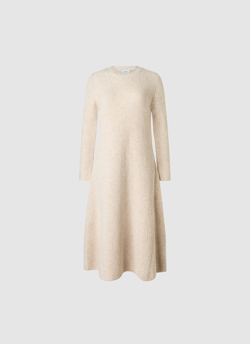 Kleid width=